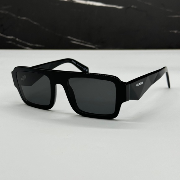 NEW PR A05S 16K08Z PRADA BLACK GREY SQUARE SPR A05 16K08Z UNISEX SUNGLASSES - Picture 1 of 11